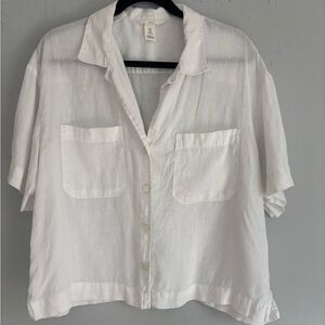 H&M White Linen Button-Up Shirt – Size M